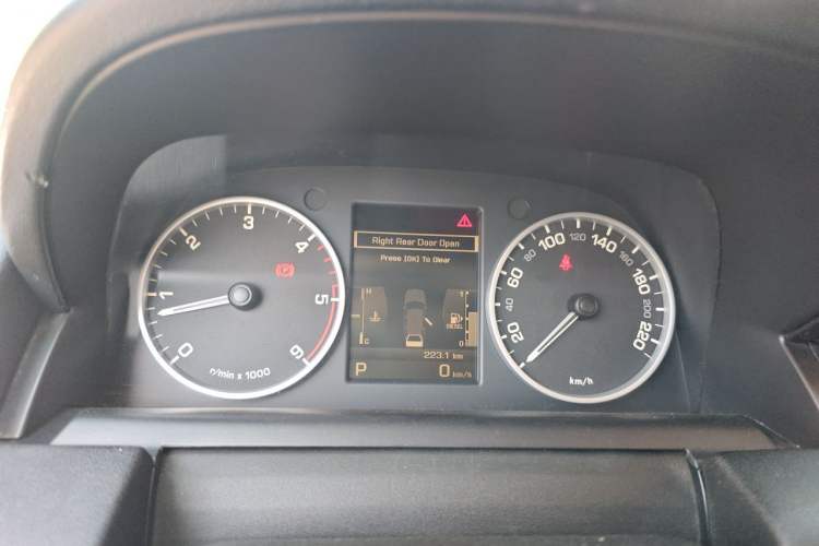Used Land Rover Range Sport 2010 3.0 TDV6 HSE Diesel Edition Instrument Cluster