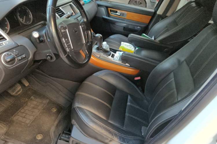 Used Land Rover Range Sport 2010 5.0 SC V8 HSE Left Front Seat