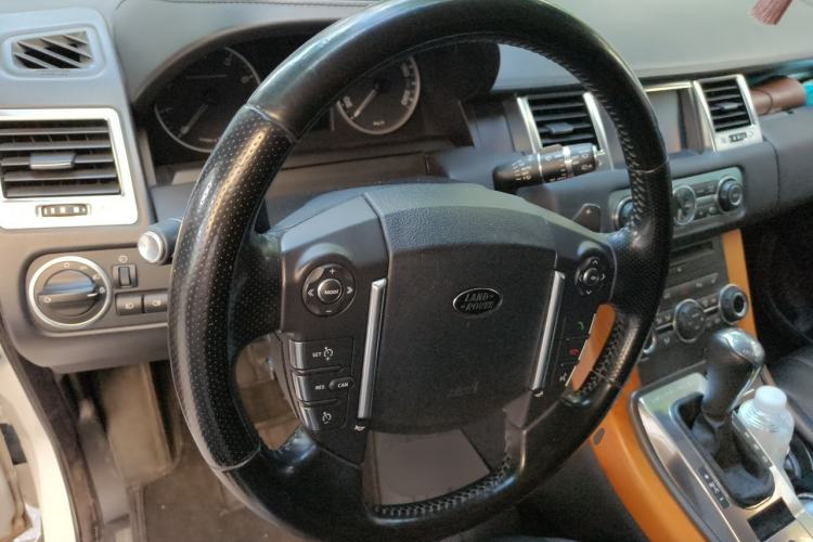 Used Land Rover Range Sport 2010 5.0 SC V8 HSE Steering Wheel