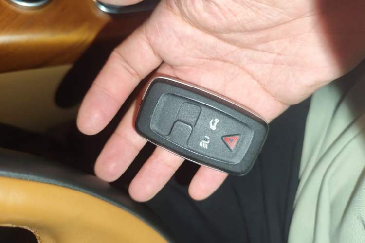 Used Land Rover Range Sport 2010 3.0 TDV6 HSE Diesel Edition Vehicle Key