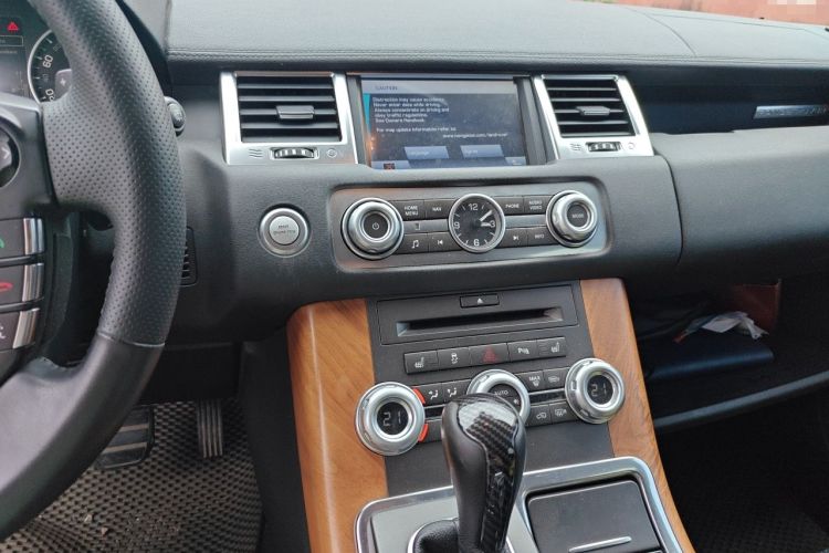 Used Land Rover Range Sport 2011 5.0 NA V8 HSE Audio And AC Panel