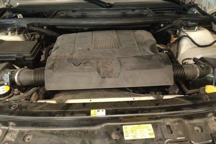 Used Land Rover Range Sport 2011 5.0 NA V8 HSE Engine Bay