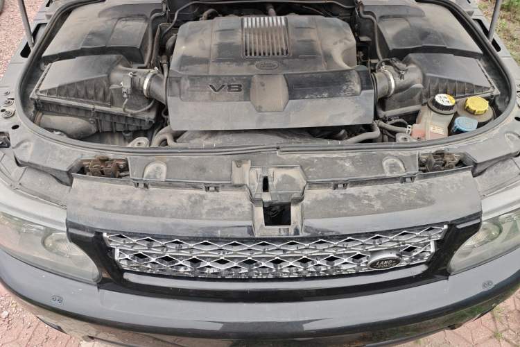 Used Land Rover Range Sport 2011 5.0 NA V8 HSE Engine Bay