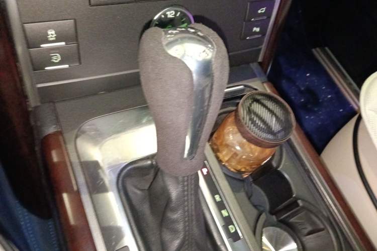 Used Land Rover Range Sport 2011 5.0 NA V8 HSE Gear Lever
