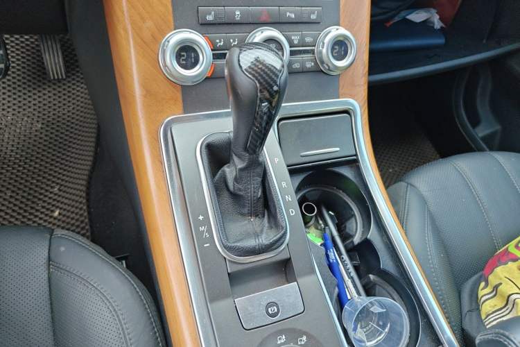 Used Land Rover Range Sport 2011 5.0 NA V8 HSE Gear Lever