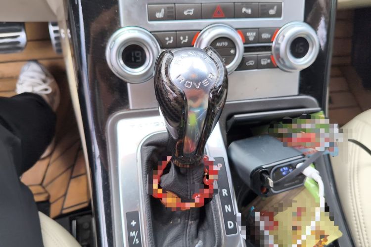 Used Land Rover Range Sport 2011 5.0 NA V8 HSE Gear Lever