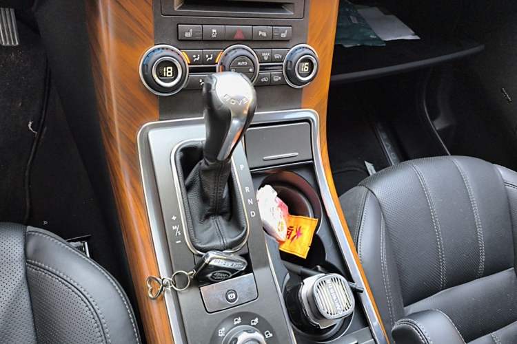 Used Land Rover Range Sport 2011 5.0 NA V8 HSE Gear Lever