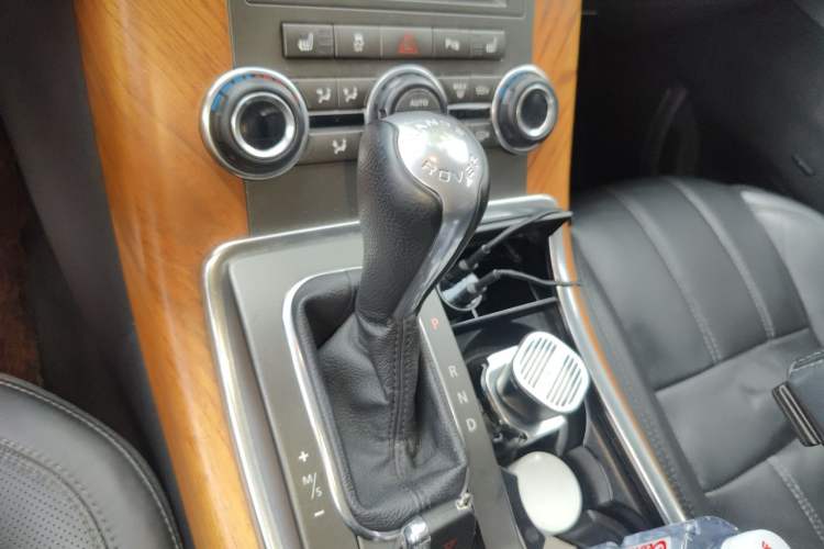 Used Land Rover Range Sport 2011 3.0 TDV6 Diesel Version Gear Lever