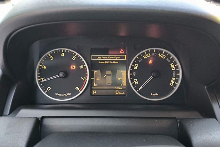 Used Land Rover Range Sport 2011 5.0 NA V8 HSE Instrument Cluster