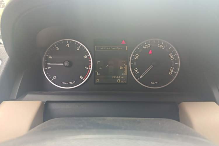 Used Land Rover Range Sport 2011 5.0 NA V8 HSE Instrument Cluster