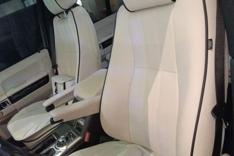 Used Land Rover Range Sport 2011 5.0 NA V8 HSE Left Front Seat