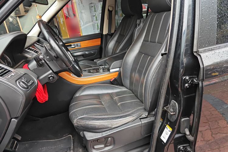 Used Land Rover Range Sport 2011 5.0 SC V8 HSE Left Front Seat