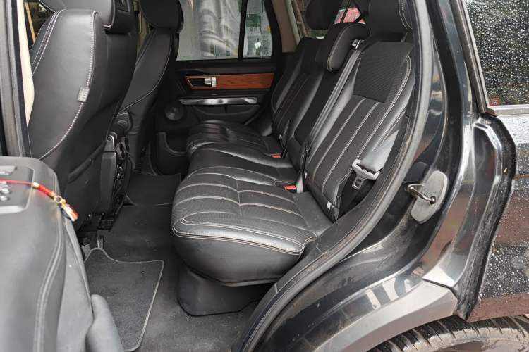 Used Land Rover Range Sport 2011 5.0 SC V8 HSE Left Rear Seat