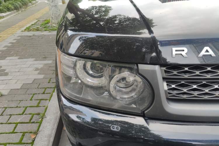 Used Land Rover Range Sport 2011 3.0 TDV6 Diesel Version Right Front Headlight