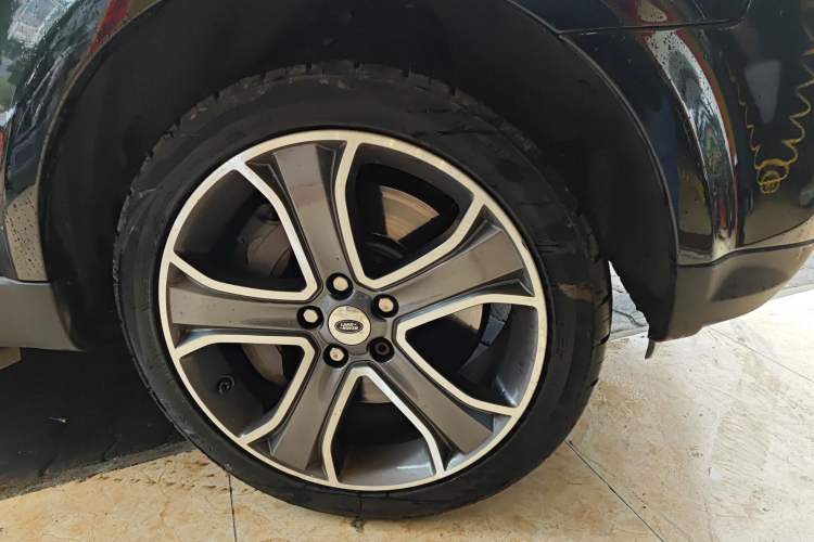 Used Land Rover Range Sport 2011 5.0 SC V8 HSE Right Front Wheel Hub