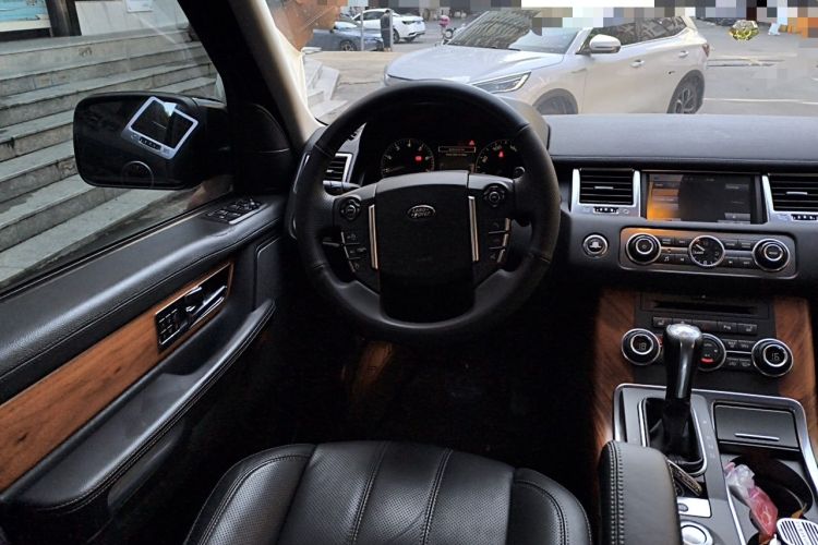 Used Land Rover Range Sport 2011 5.0 NA V8 HSE Steering Wheel
