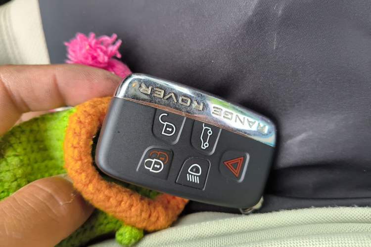 Used Land Rover Range Sport 2011 5.0 NA V8 HSE Vehicle Key
