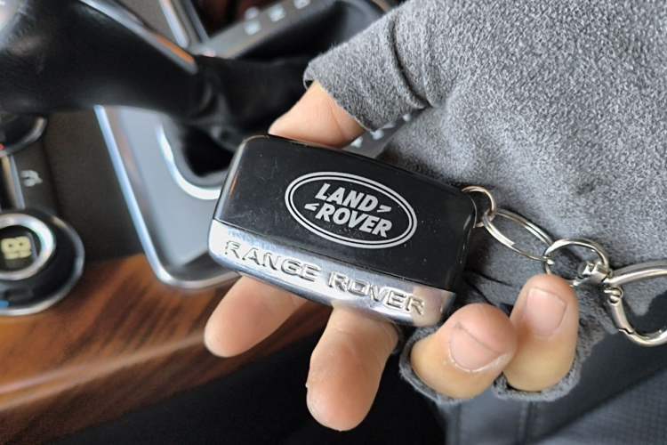 Used Land Rover Range Sport 2011 5.0 NA V8 HSE Vehicle Key