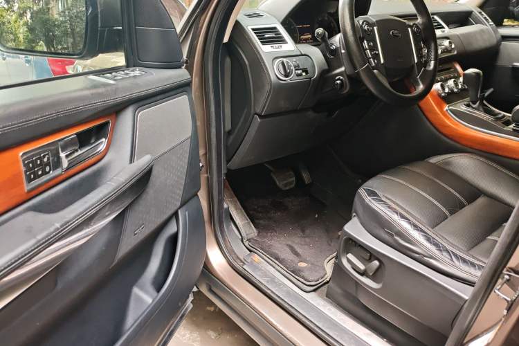 Used Land Rover Range Sport 2011 5.0 SC V8 HSE Driver Seat
