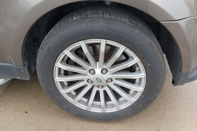 Used Land Rover Range Sport 2011 3.0 TDV6 Diesel Version Right Front Wheel Hub