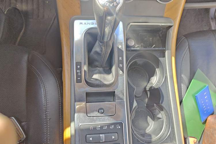 Used Land Rover Range Sport 2011 5.0 NA V8 HSE Gear Lever
