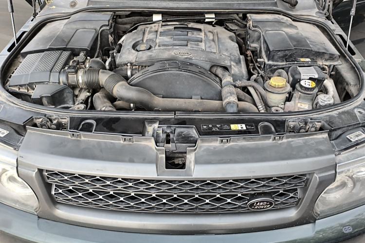 Used Land Rover Range Sport 2011 3.0 TDV6 Diesel Version Engine Bay