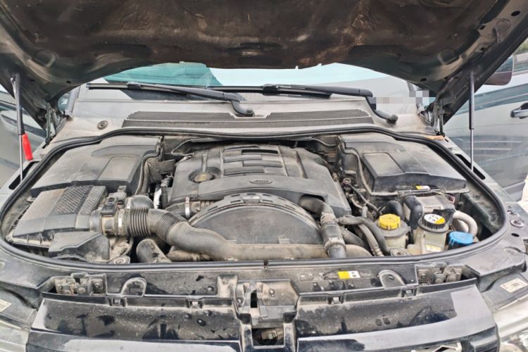 Used Land Rover Range Sport 2011 3.0 TDV6 Diesel Version Engine Bay