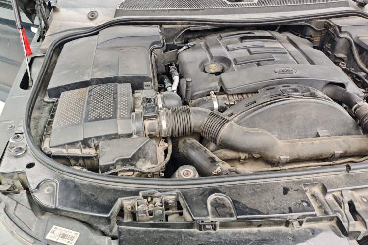 Used Land Rover Range Sport 2011 3.0 TDV6 Diesel Version Engine Bay Right