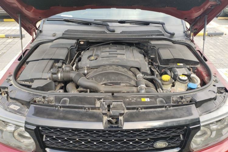 Used Land Rover Range Sport 2011 3.0 TDV6 Diesel Version Engine Bay