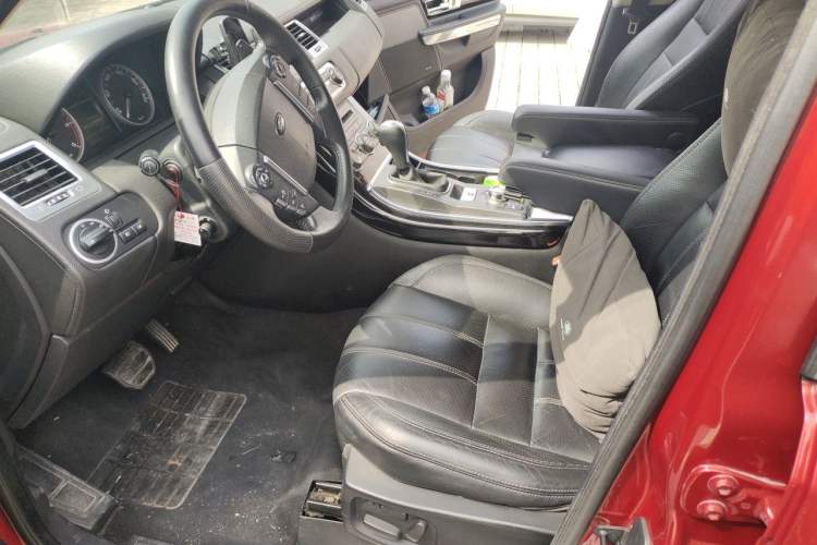 Used Land Rover Range Sport 2011 3.0 TDV6 Diesel Version Left Front Seat
