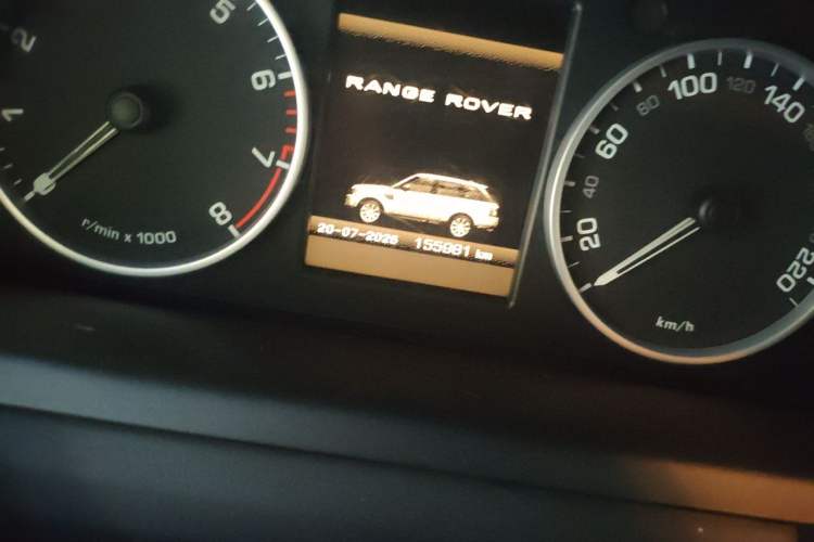 Used Land Rover Range Sport 2011 5.0 NA V8 HSE Odometer Close Up