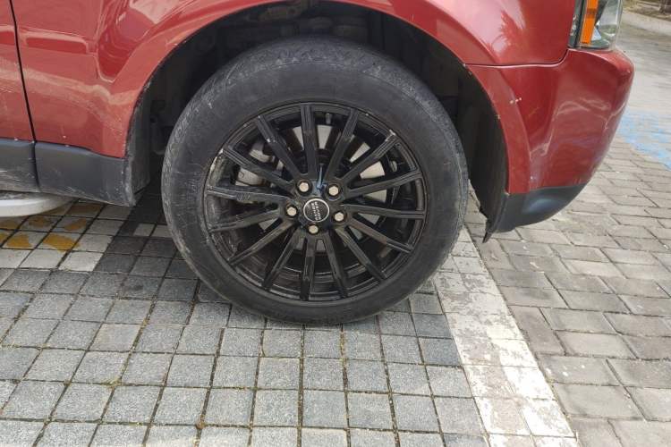 Used Land Rover Range Sport 2011 3.0 TDV6 Diesel Version Right Front Wheel Hub