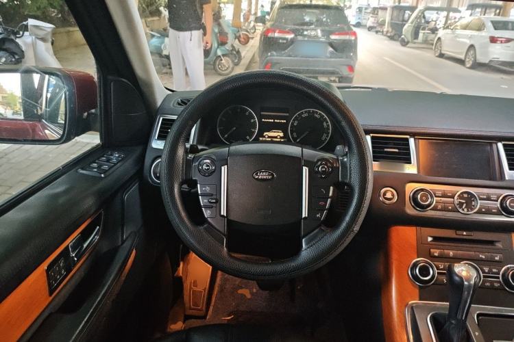 Used Land Rover Range Sport 2011 5.0 NA V8 HSE Steering Wheel