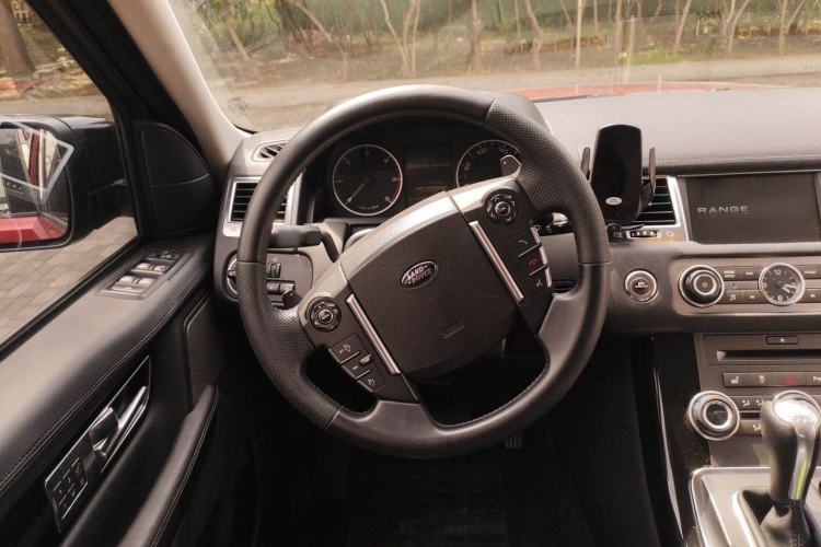 Used Land Rover Range Sport 2011 3.0 TDV6 Diesel Version Steering Wheel
