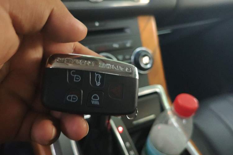 Used Land Rover Range Sport 2011 5.0 NA V8 HSE Vehicle Key