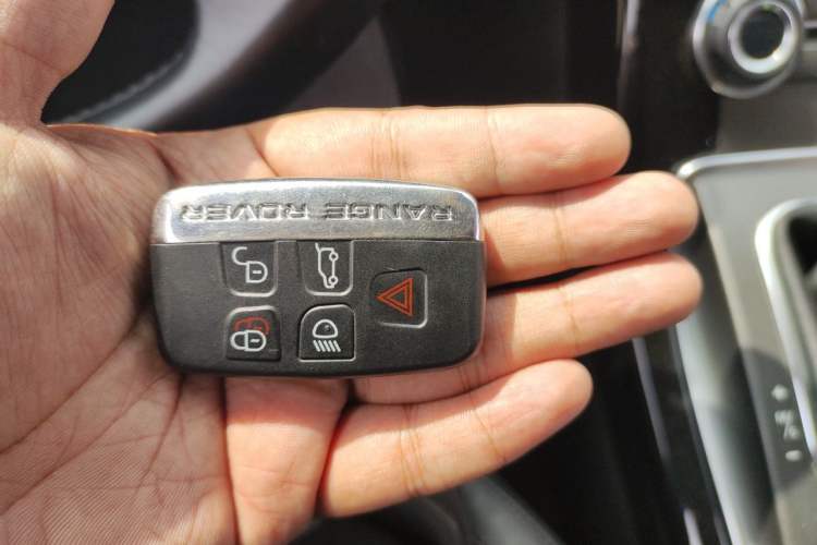Used Land Rover Range Sport 2011 3.0 TDV6 Diesel Version Vehicle Key