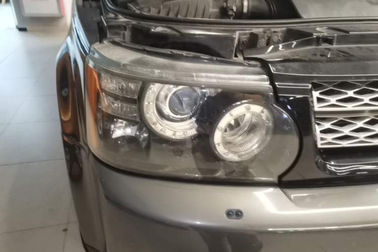 Used Land Rover Range Sport 2011 5.0 NA V8 HSE Right Front Headlight