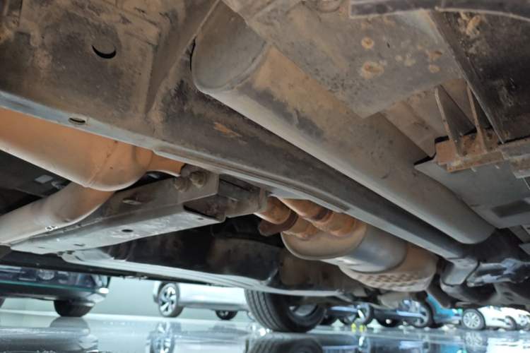 Used Land Rover Range Sport 2011 5.0 NA V8 HSE Chassis Front Left