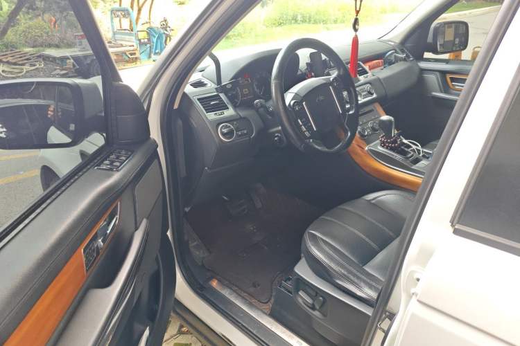 Used Land Rover Range Sport 2011 3.0 TDV6 Diesel Version Driver Seat