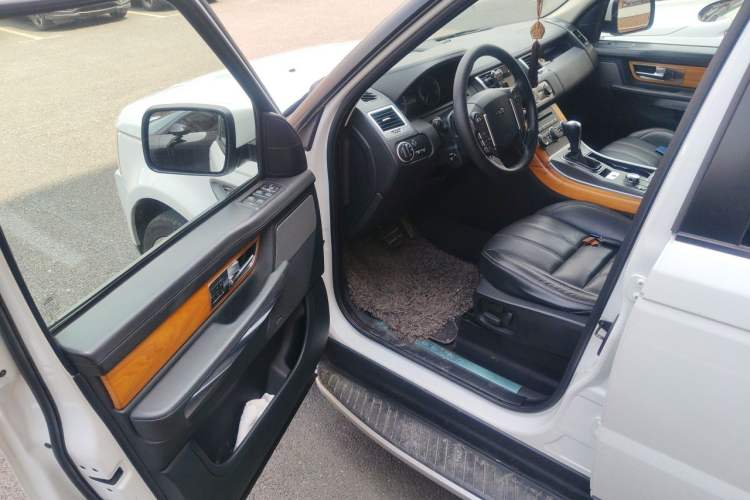 Used Land Rover Range Sport 2011 5.0 SC V8 HSE Driver Seat