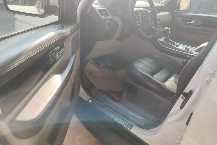 Used Land Rover Range Sport 2011 5.0 SC V8 HSE Driver Seat