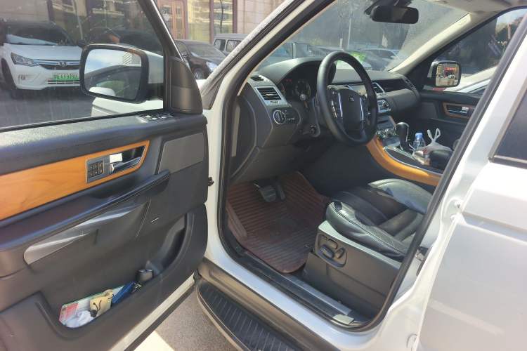 Used Land Rover Range Sport 2011 3.0 TDV6 Diesel Version Driver Seat