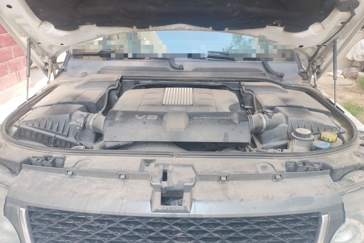 Used Land Rover Range Sport 2011 5.0 SC V8 HSE Engine Bay