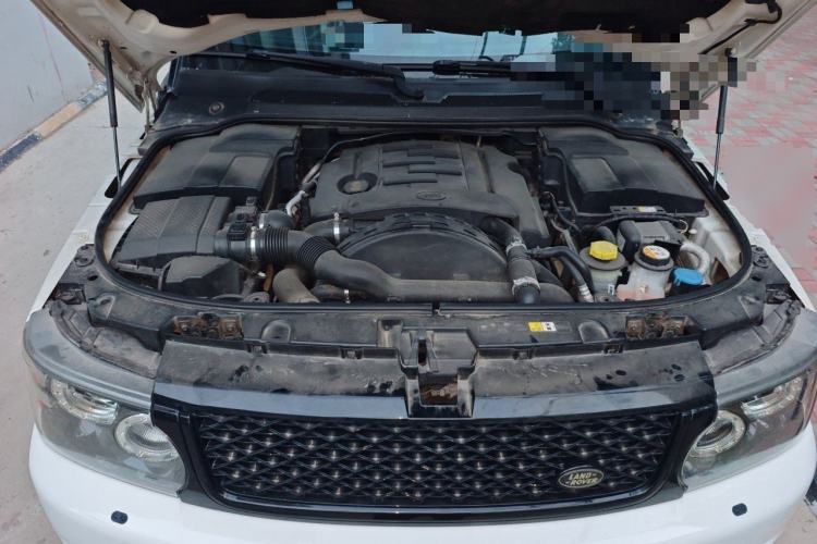Used Land Rover Range Sport 2011 3.0 TDV6 Diesel Version Engine Bay