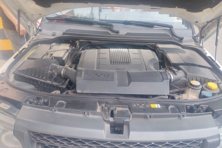 Used Land Rover Range Sport 2011 5.0 NA V8 HSE Engine Bay