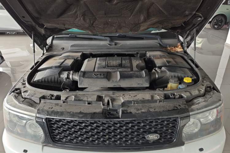 Used Land Rover Range Sport 2011 5.0 NA V8 HSE Engine Bay