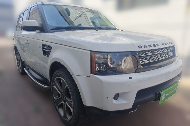 Used Land Rover Range Sport 2011 5.0 V8 SC HSE Front Right 45 Deg