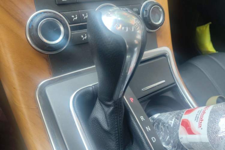 Used Land Rover Range Sport 2011 5.0 NA V8 HSE Gear Lever