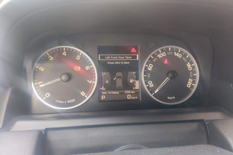 Used Land Rover Range Sport 2011 5.0 NA V8 HSE Instrument Cluster
