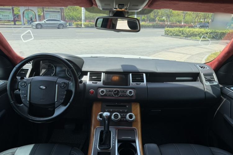Used Land Rover Range Sport 2011 5.0 SC V8 HSE Interior 1